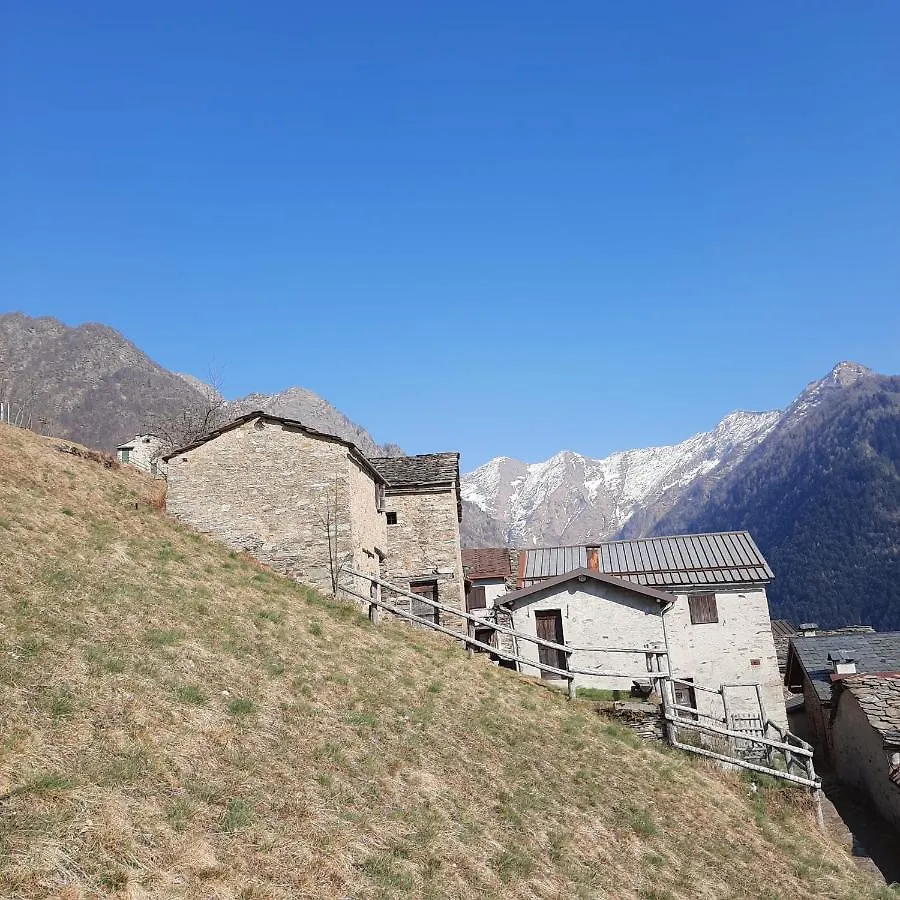 Baita Autentica - Your Mountain Holiday Premana 0*,  Italie
